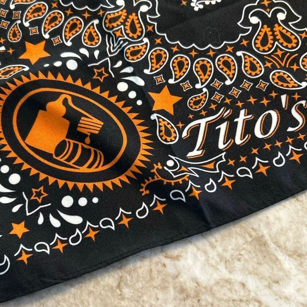 TITOS Bandanna - Picture 5 of 7